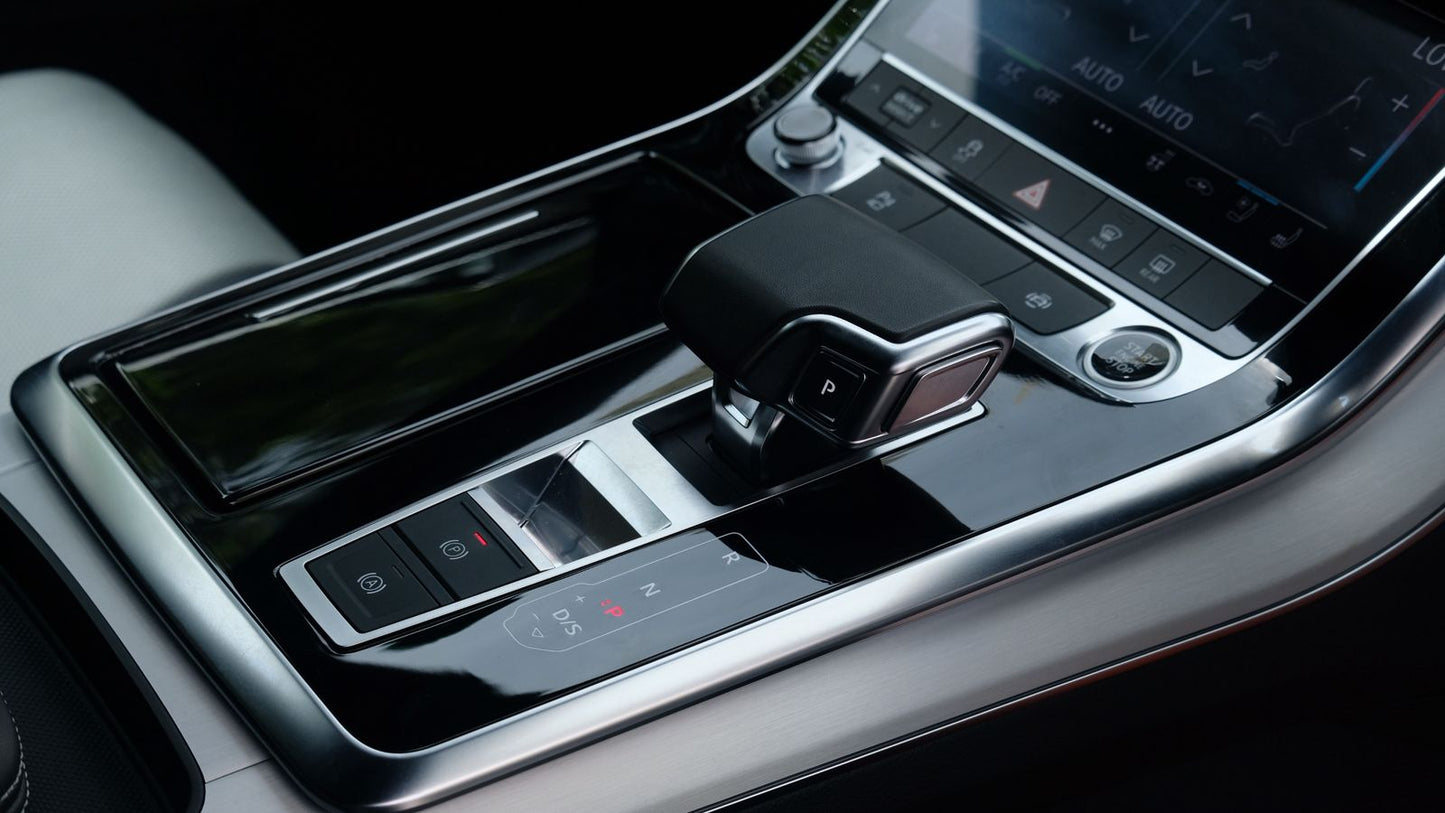 Audi Q8 S-Line 2021 Black