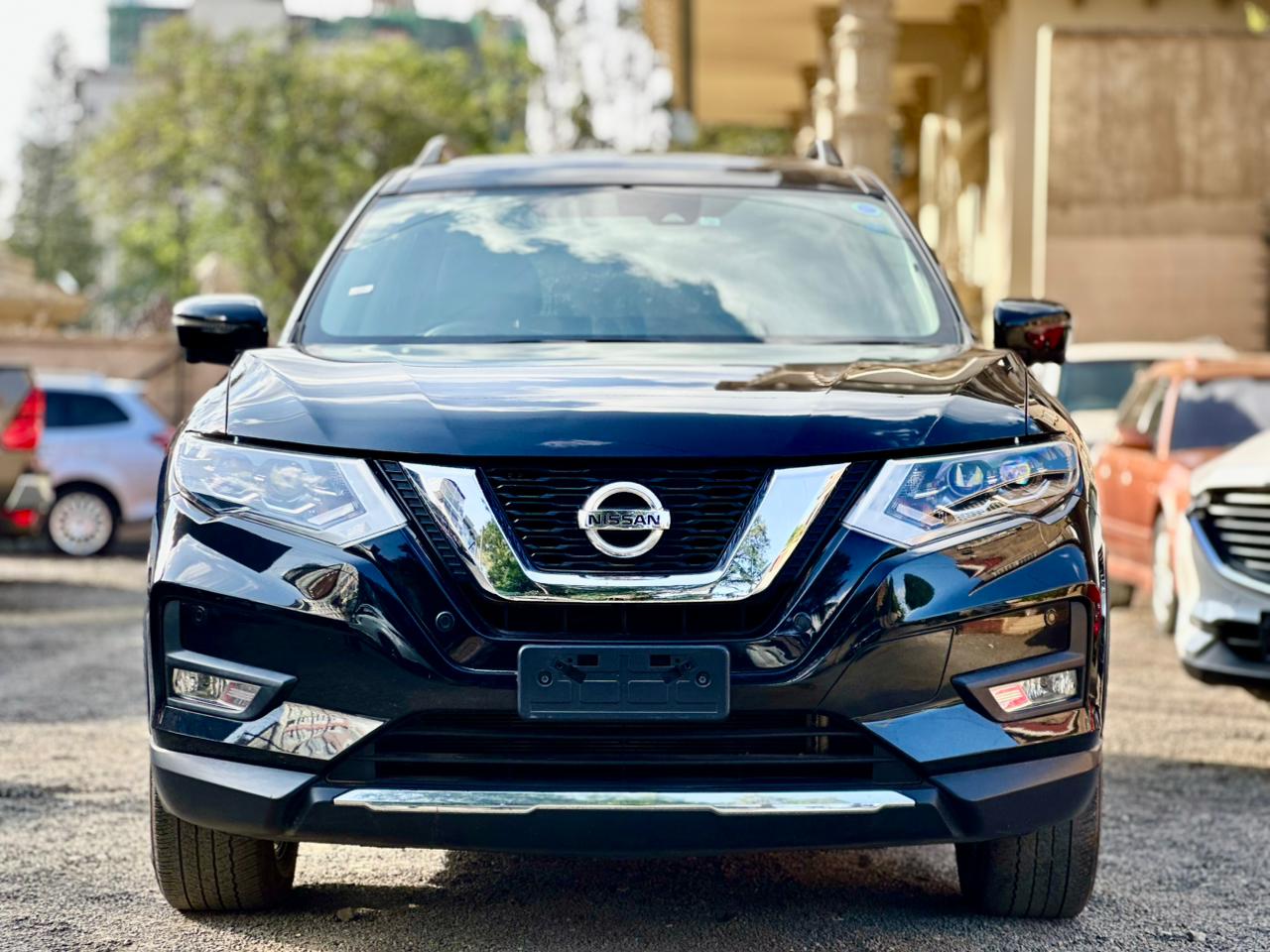 Nissan Xtrail | 2018 | 2000cc | Black