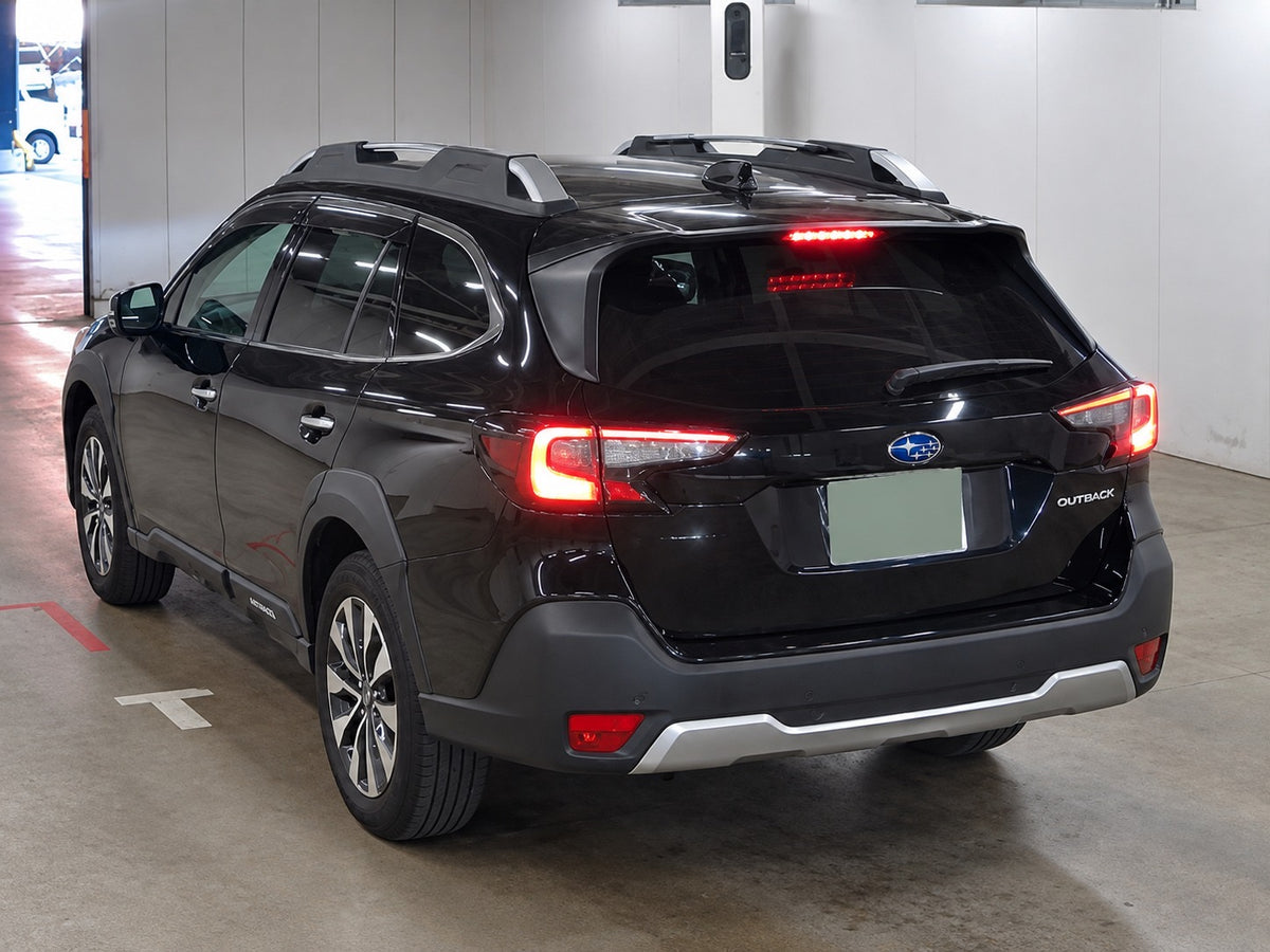 Subaru Outback | 2023 | 1800cc | Black