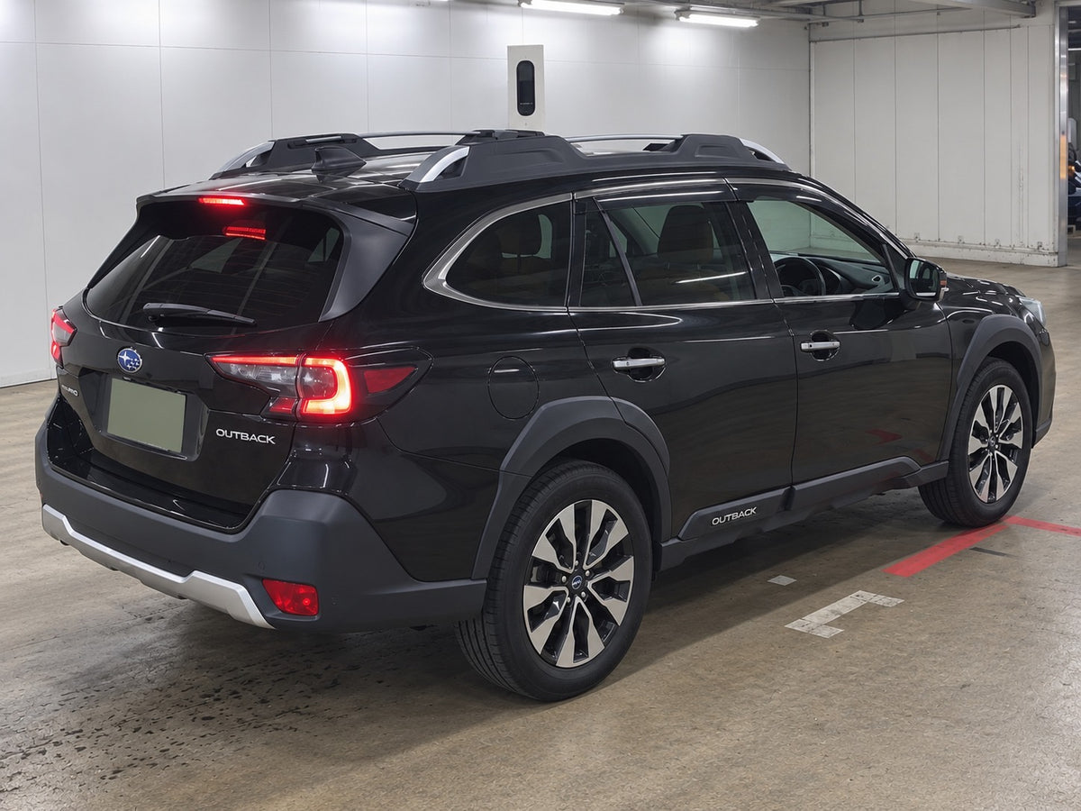 Subaru Outback | 2023 | 1800cc | Black