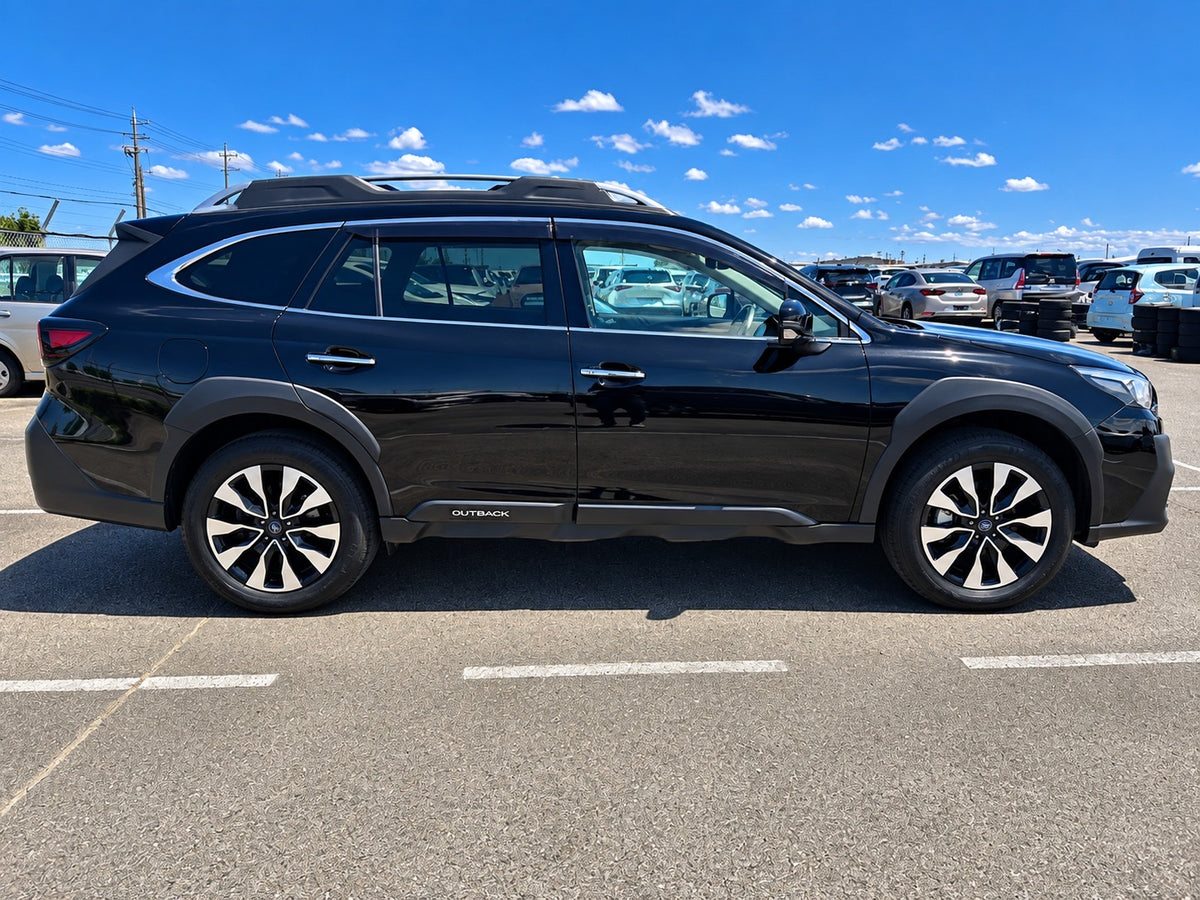 Subaru Outback | 2023 | 1800cc | Black