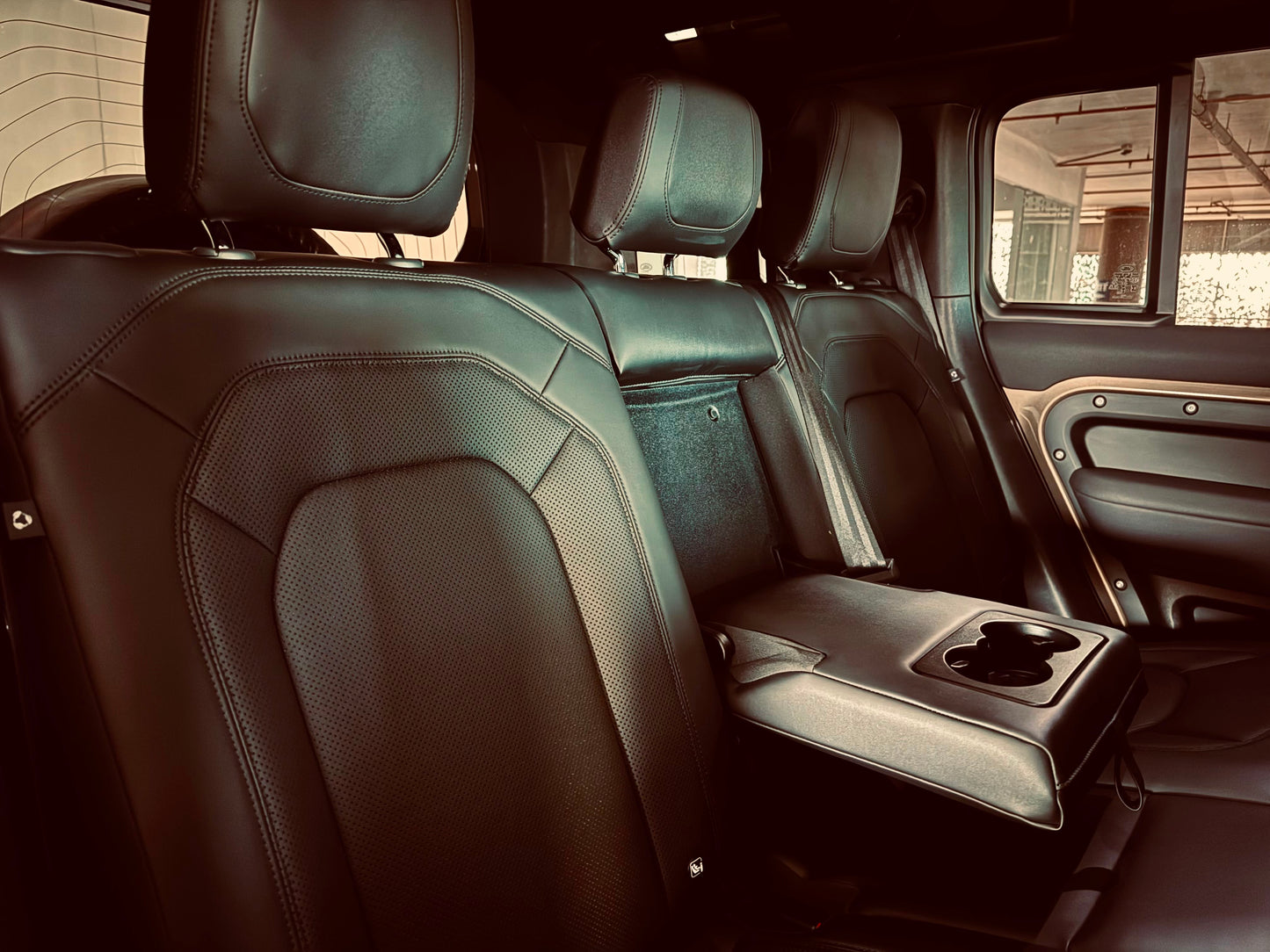 Land Rover Defender 110 | 2023 | Bronze