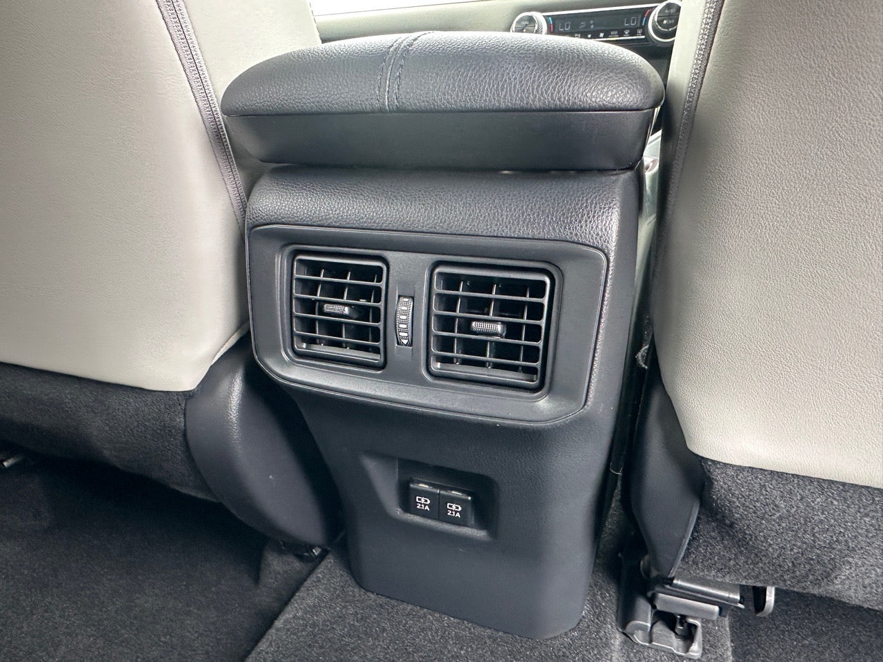 Toyota RAV4 |2019 |2000cc |Pearl