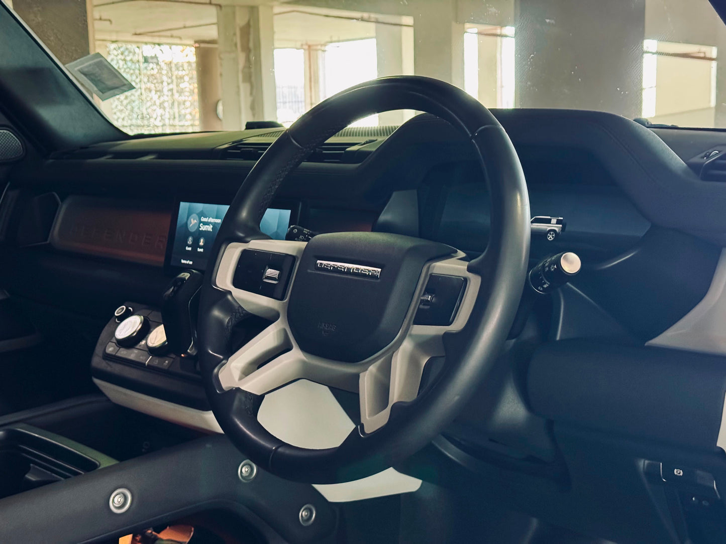 Land Rover Defender 110 | 2023 | Bronze