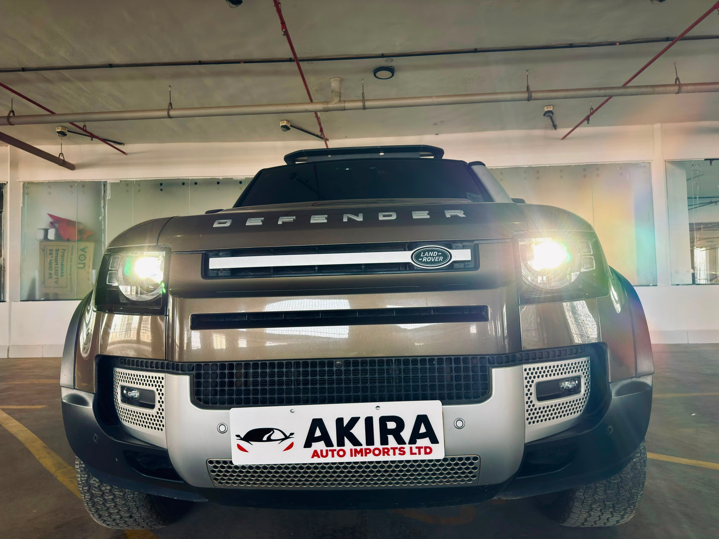Land Rover Defender 110 | 2023 | Bronze