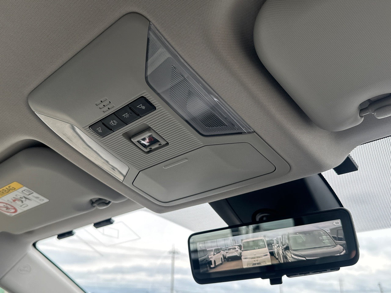 Toyota RAV4 |2019 |2000cc |Pearl