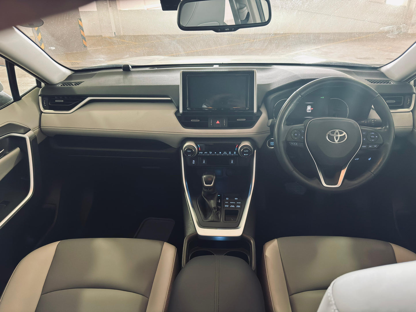 Toyota Rav4 | 2019 | 2000cc | Pearl