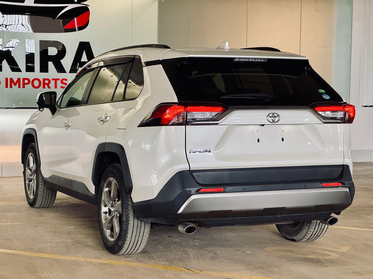 Toyota Rav4 | 2019 | 2000cc | Pearl