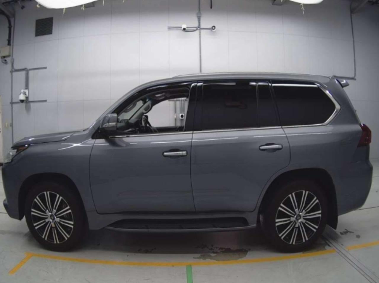 Lexus LX570 2019