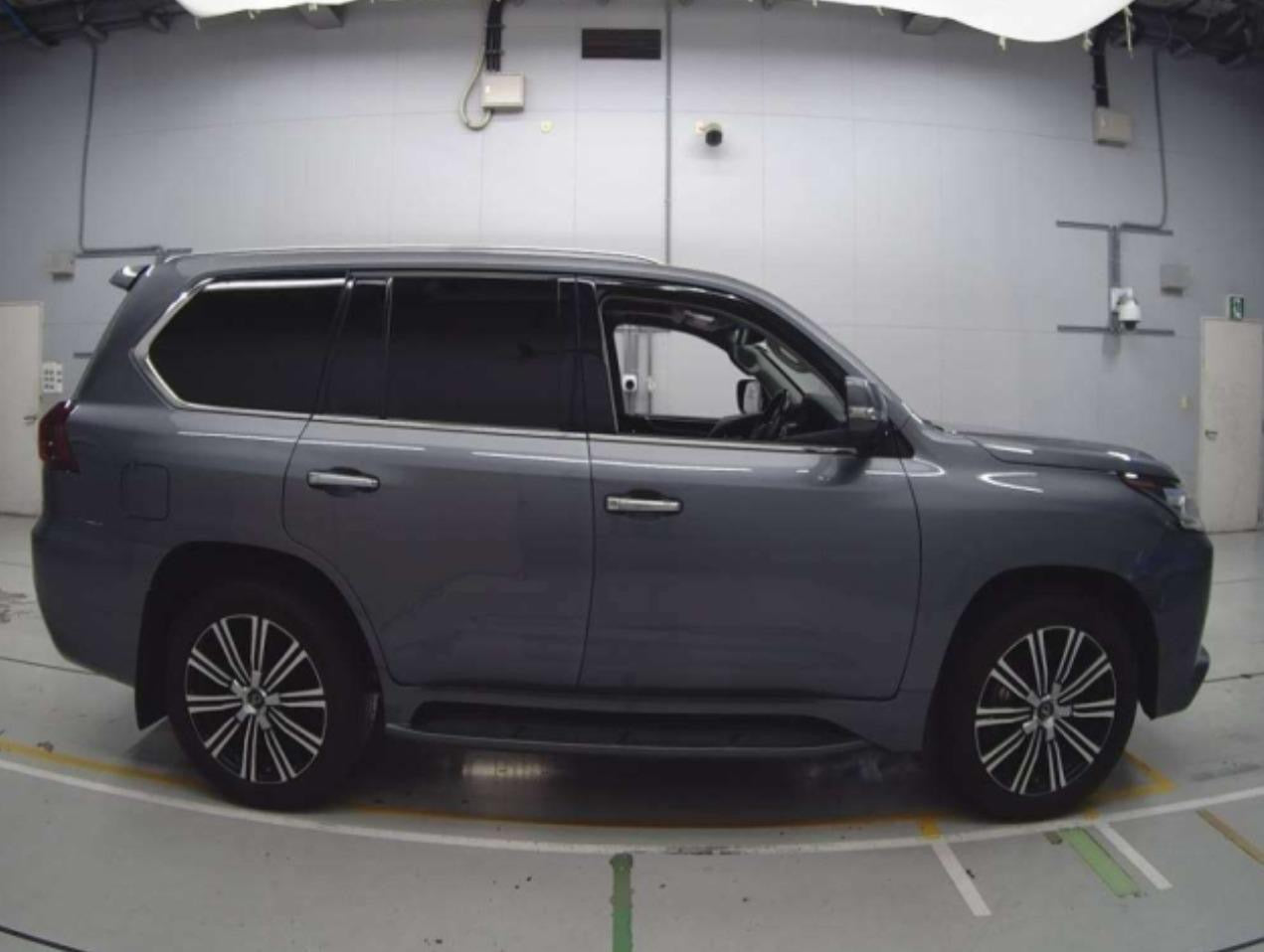 Lexus LX570 2019