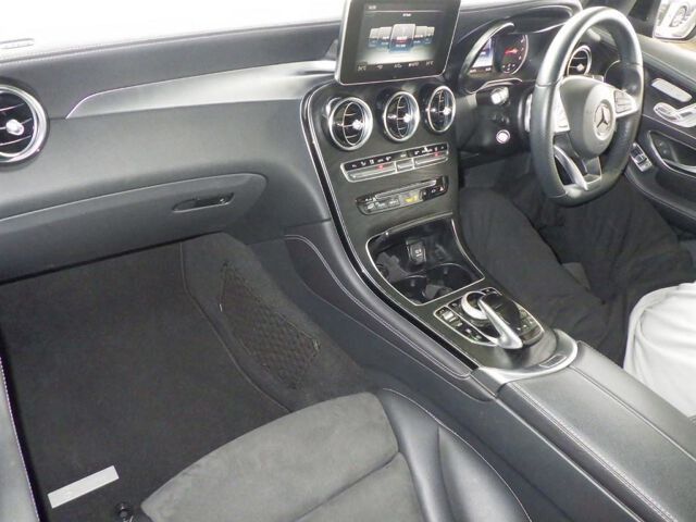 Mercedes Benz GLC250 2018 Black for sale in Nairobi – Akira Auto Imports