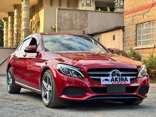 Mercedes-Benz C200 2018 Red