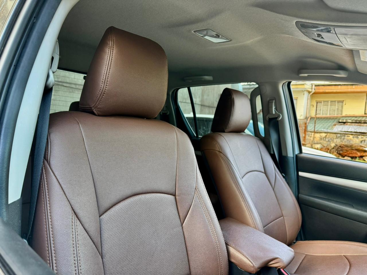 Toyota Hilux 2021 Pearl White