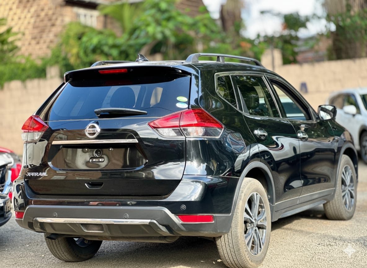 Nissan Xtrail | 2018 | 2000cc | Black