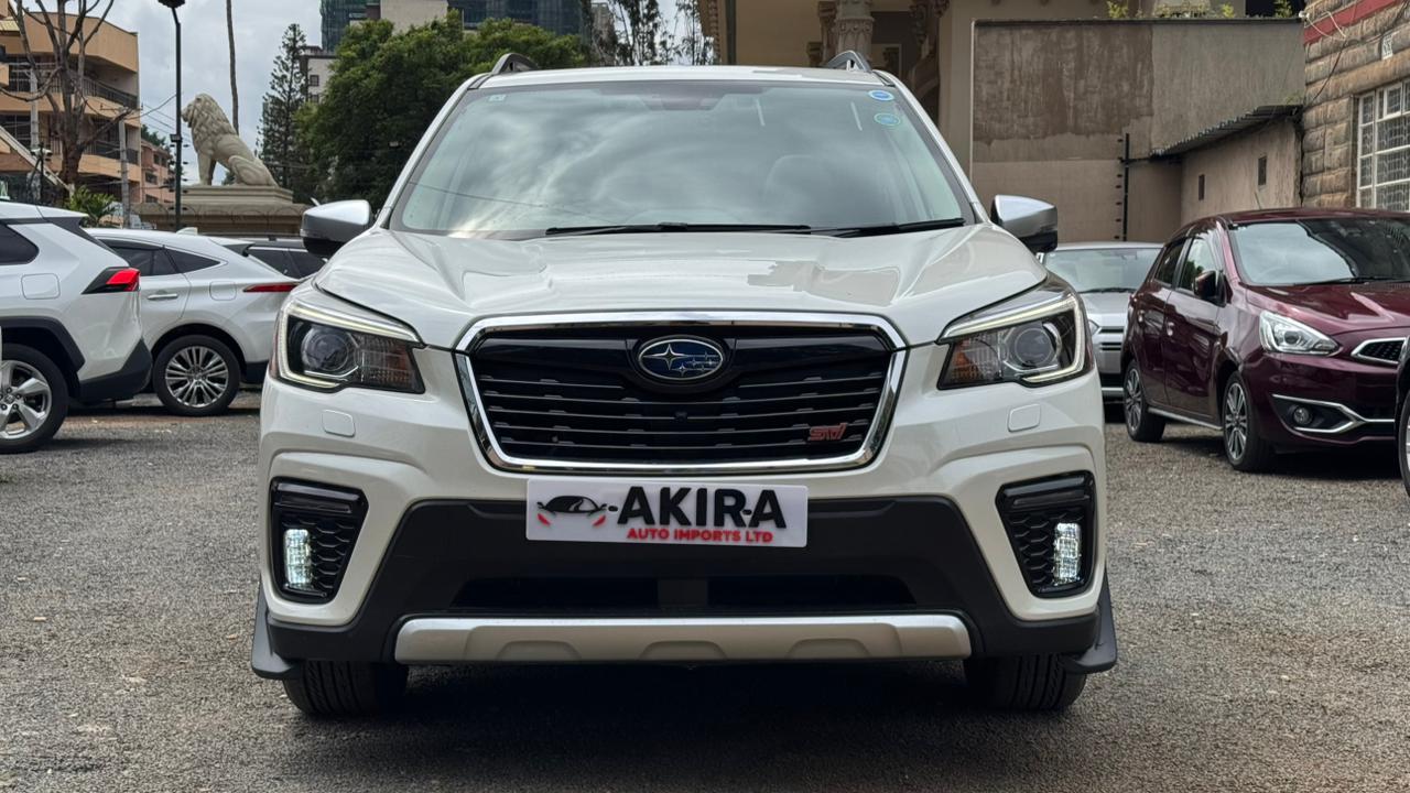 Subaru Forester | 2019 | 2500cc | Pearl White