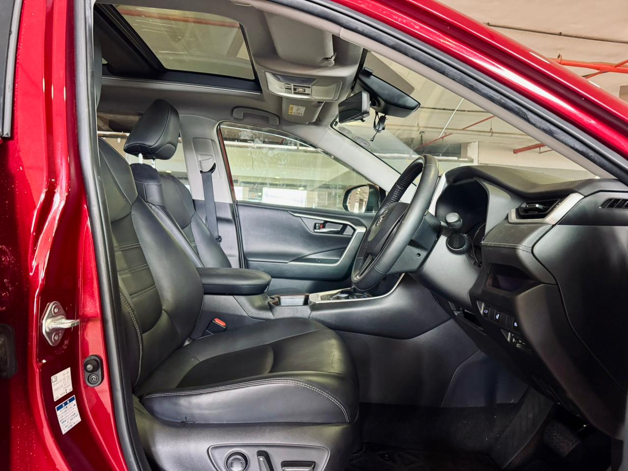 Toyota RAV 4 | 2019 | 2000cc | Wine Red