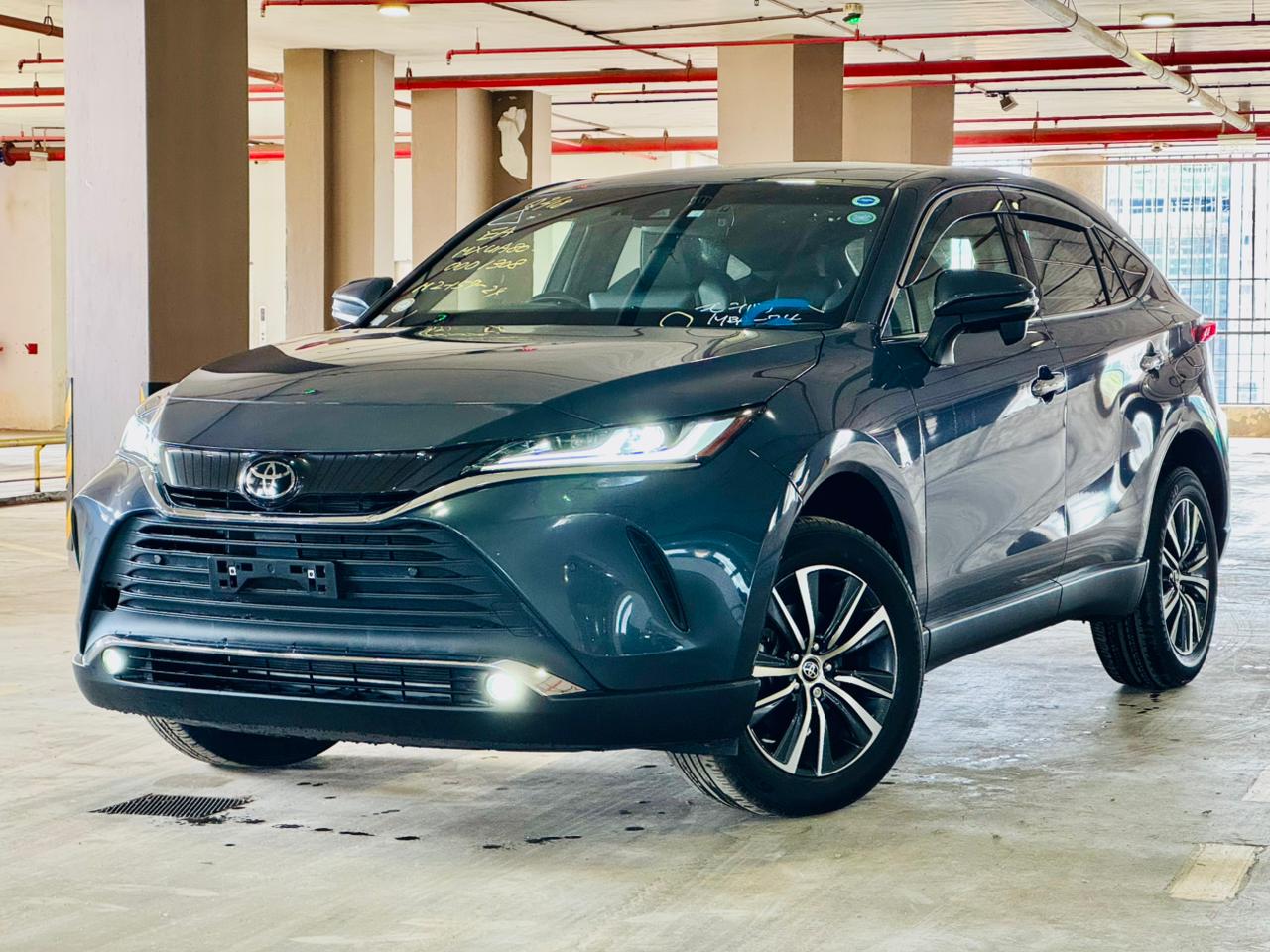 Toyota Harrier | 2020 | 2000cc | Grey