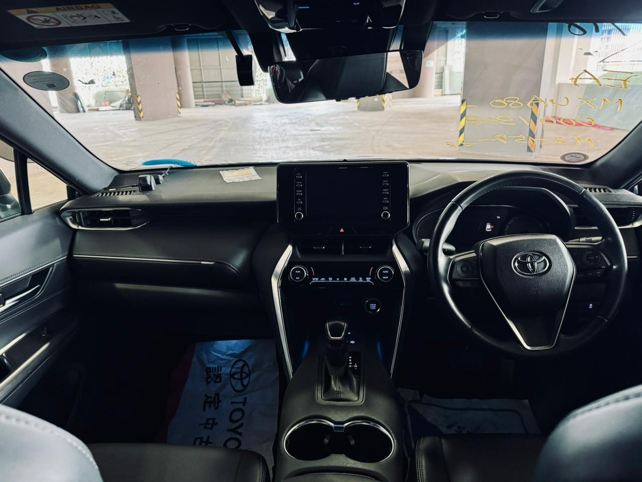 Toyota Harrier | 2020 | 2000cc | Grey