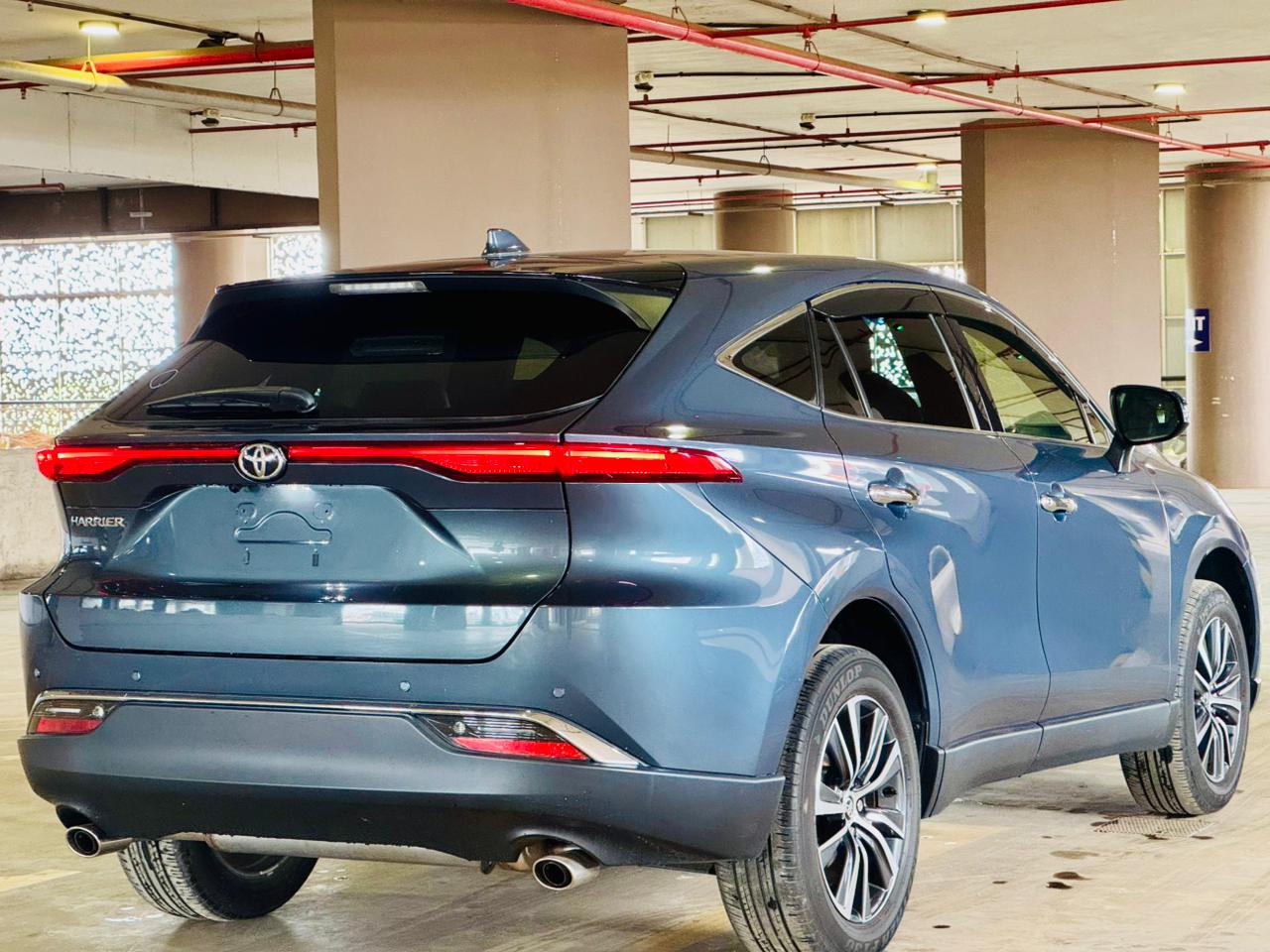 Toyota Harrier | 2020 | 2000cc | Grey