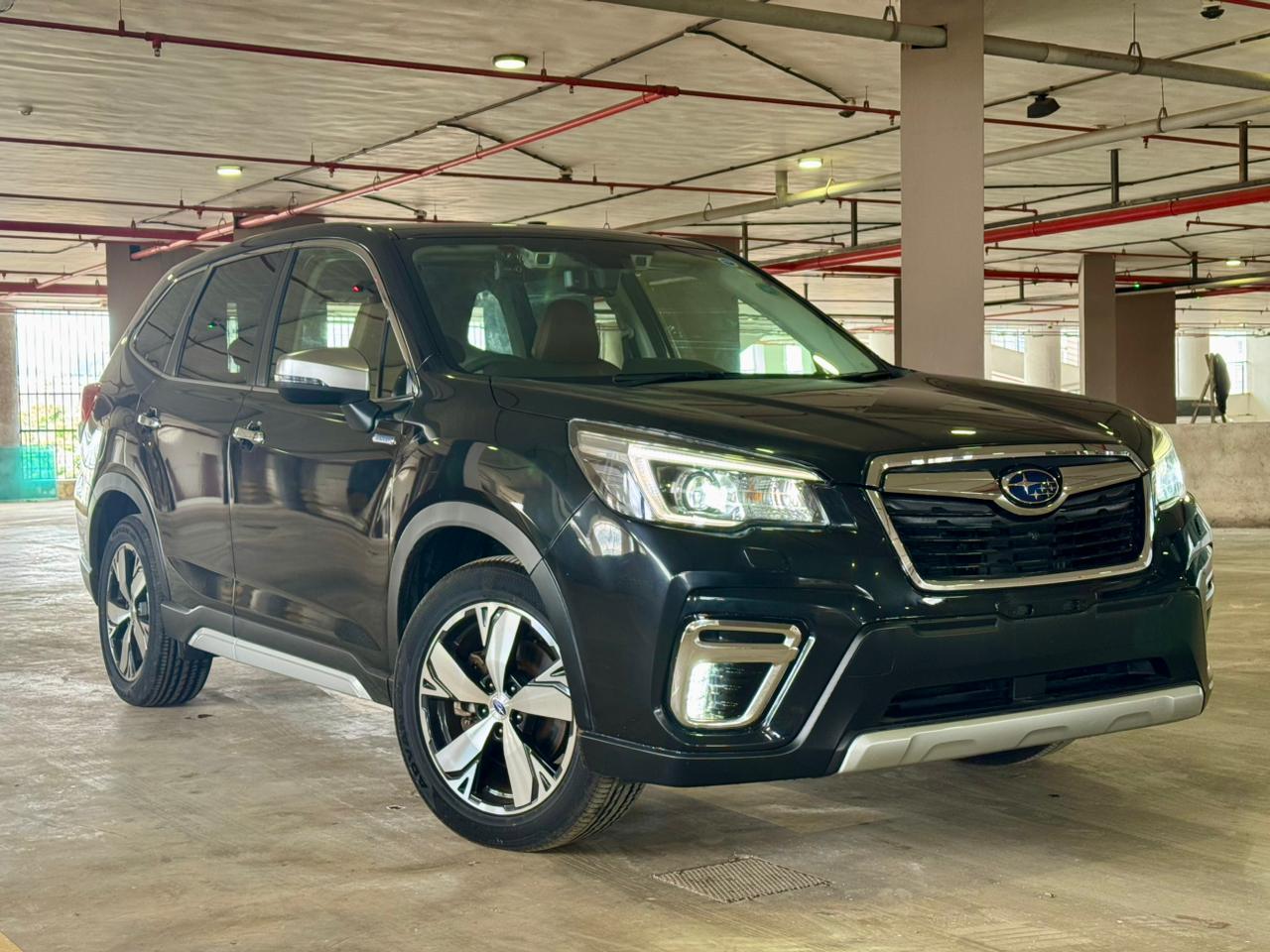 Subaru Forester | 2019 | 2000cc | Black