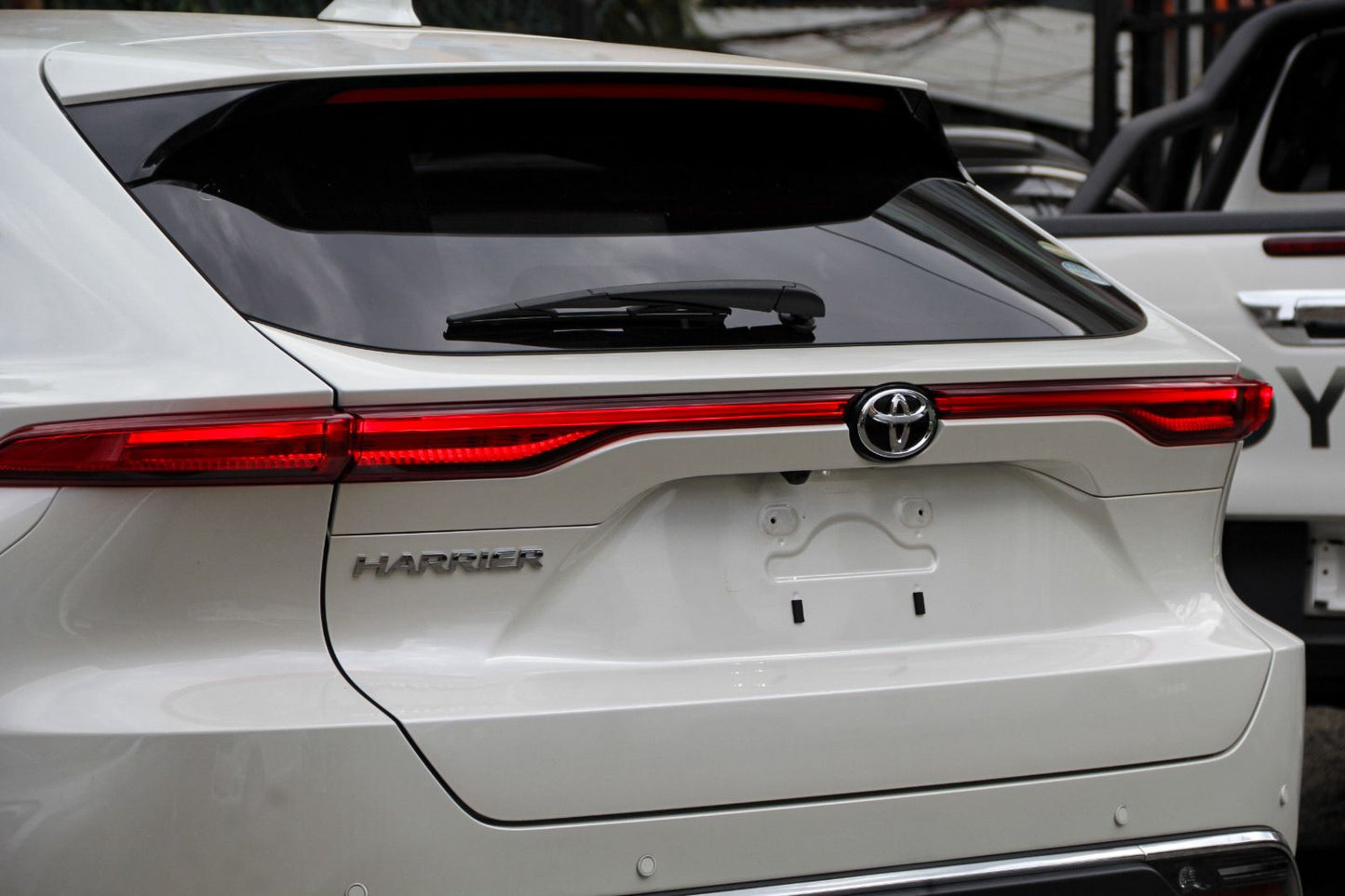 Toyota Harrier | 2020 | 2000cc | Pearl White
