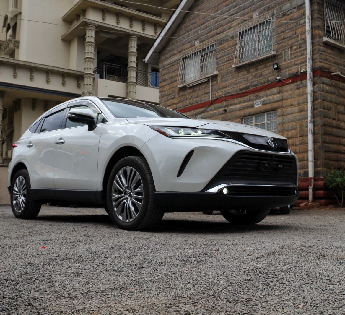 Toyota Harrier | 2020 | 2000cc | Pearl White