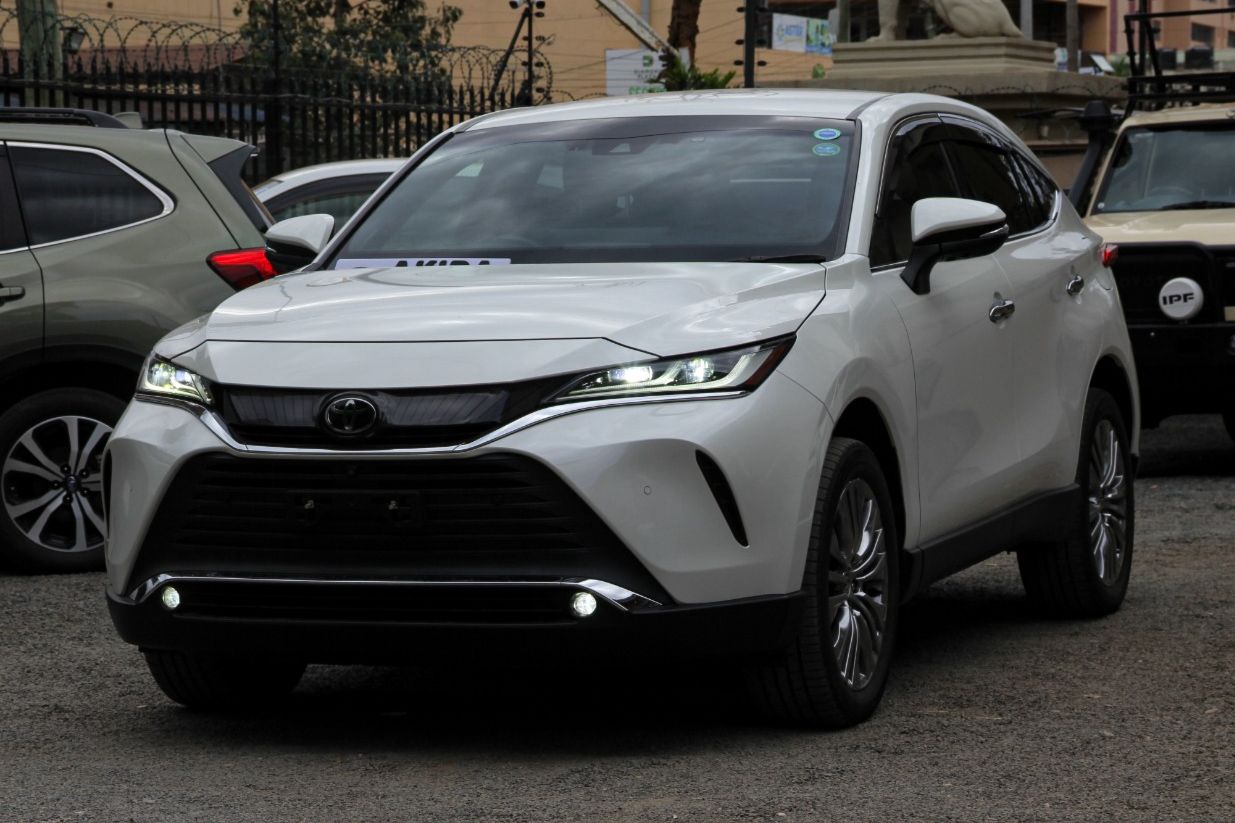 Toyota Harrier | 2020 | 2000cc | Pearl White