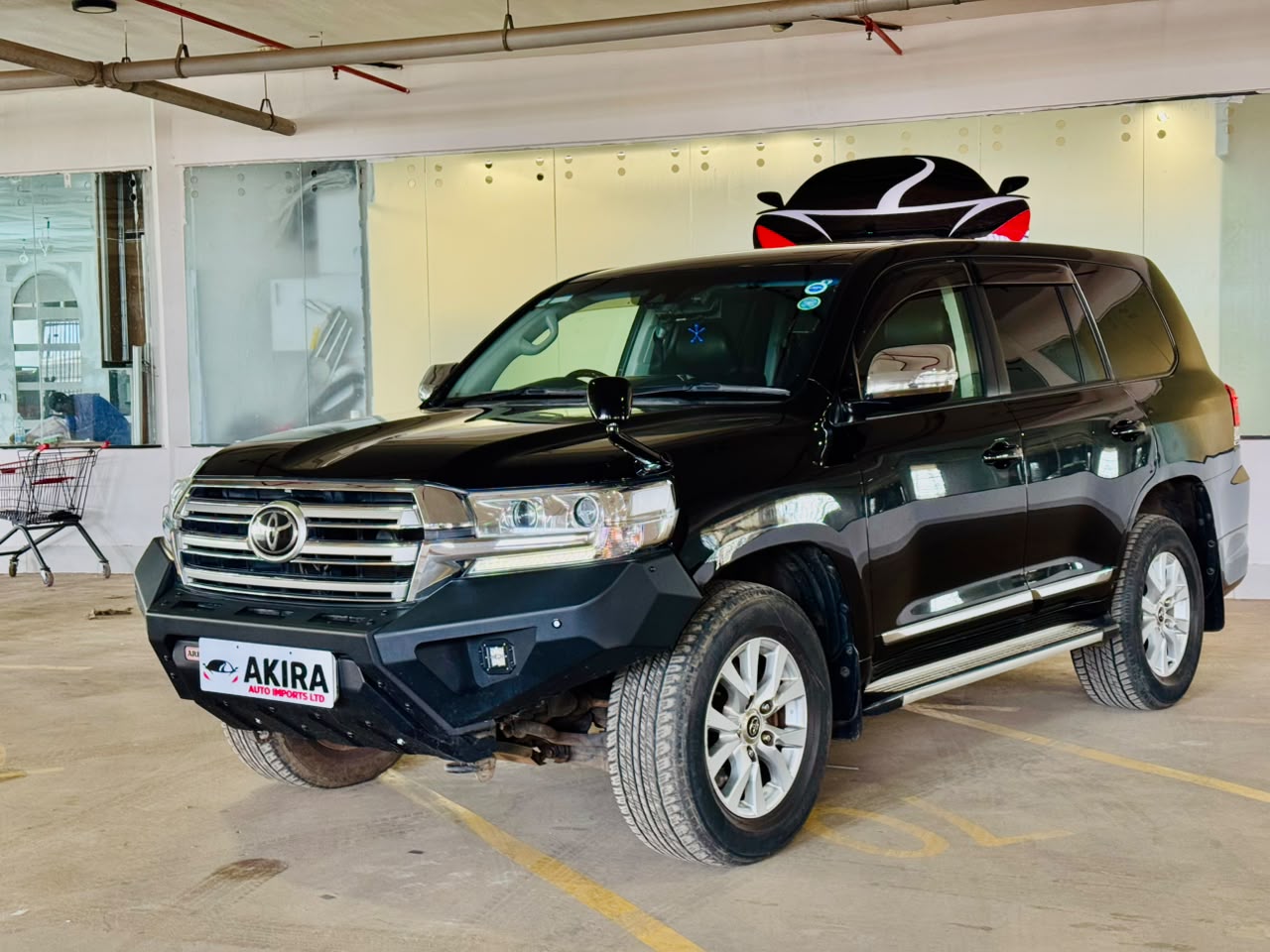 Toyota Land Cruiser | 2017 | 4600cc | Black