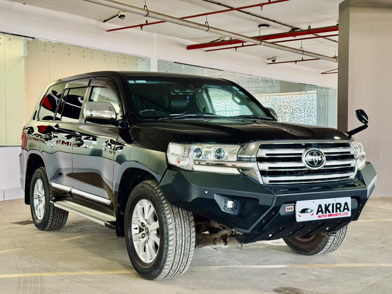 Toyota Land Cruiser | 2017 | 4600cc | Black