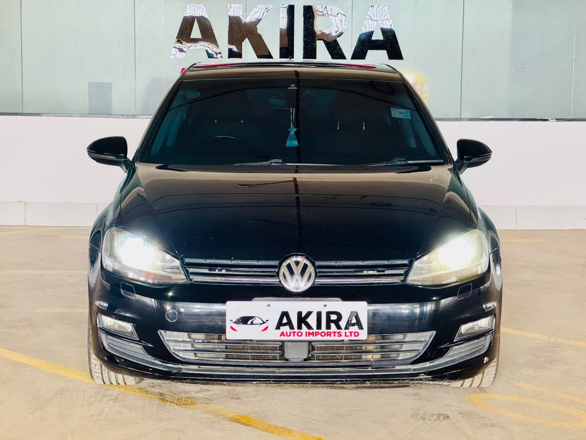 Volkswagen Golf | 2017 | 1200cc | Black