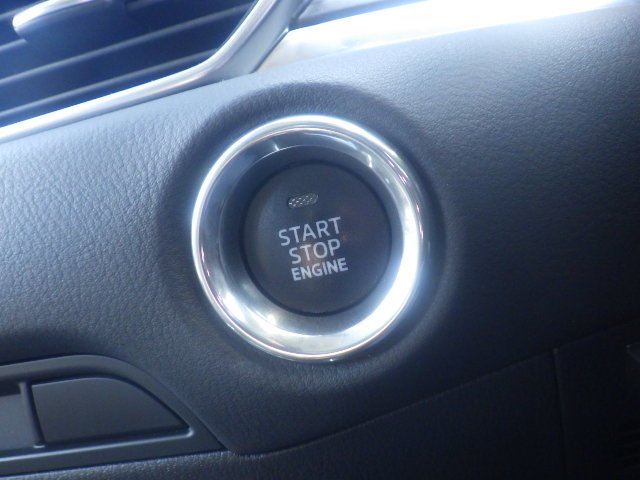 Mazda CX-5 2019 Black Exclusive Spec