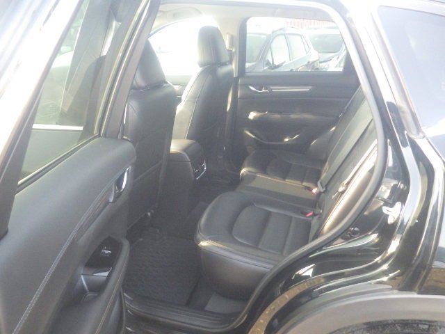 Mazda CX-5 2019 Black Exclusive Spec