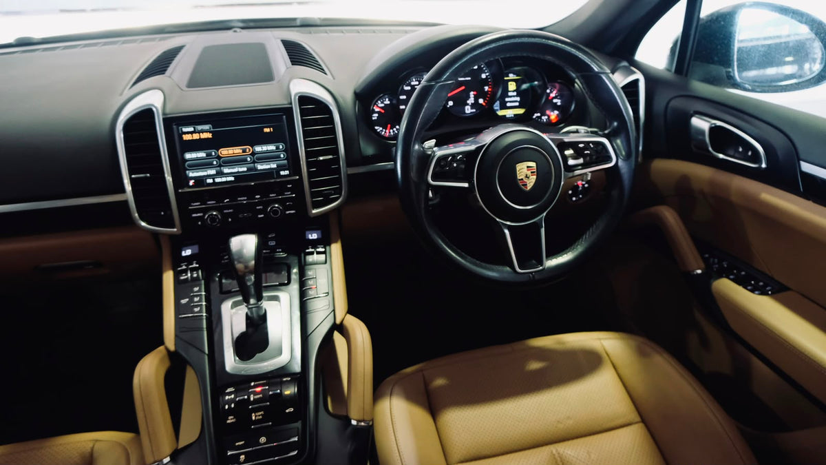 Porsche Cayenne | 2015 | 3600cc | Blue |
