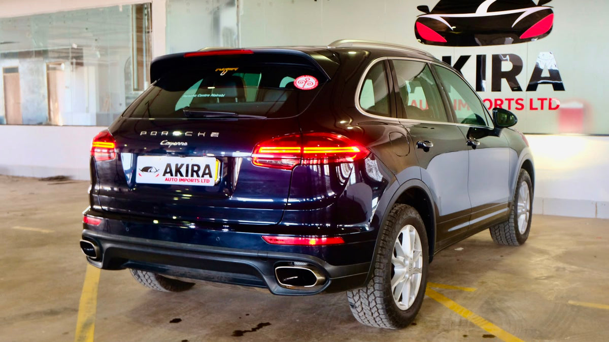 Porsche Cayenne | 2015 | 3600cc | Blue |