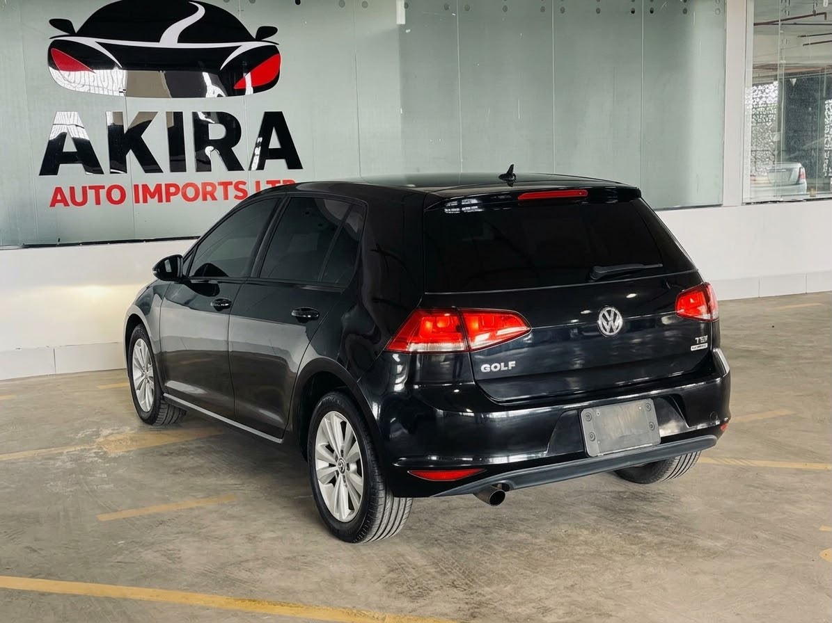 Volkswagen Golf | 2017 | 1200cc | Black