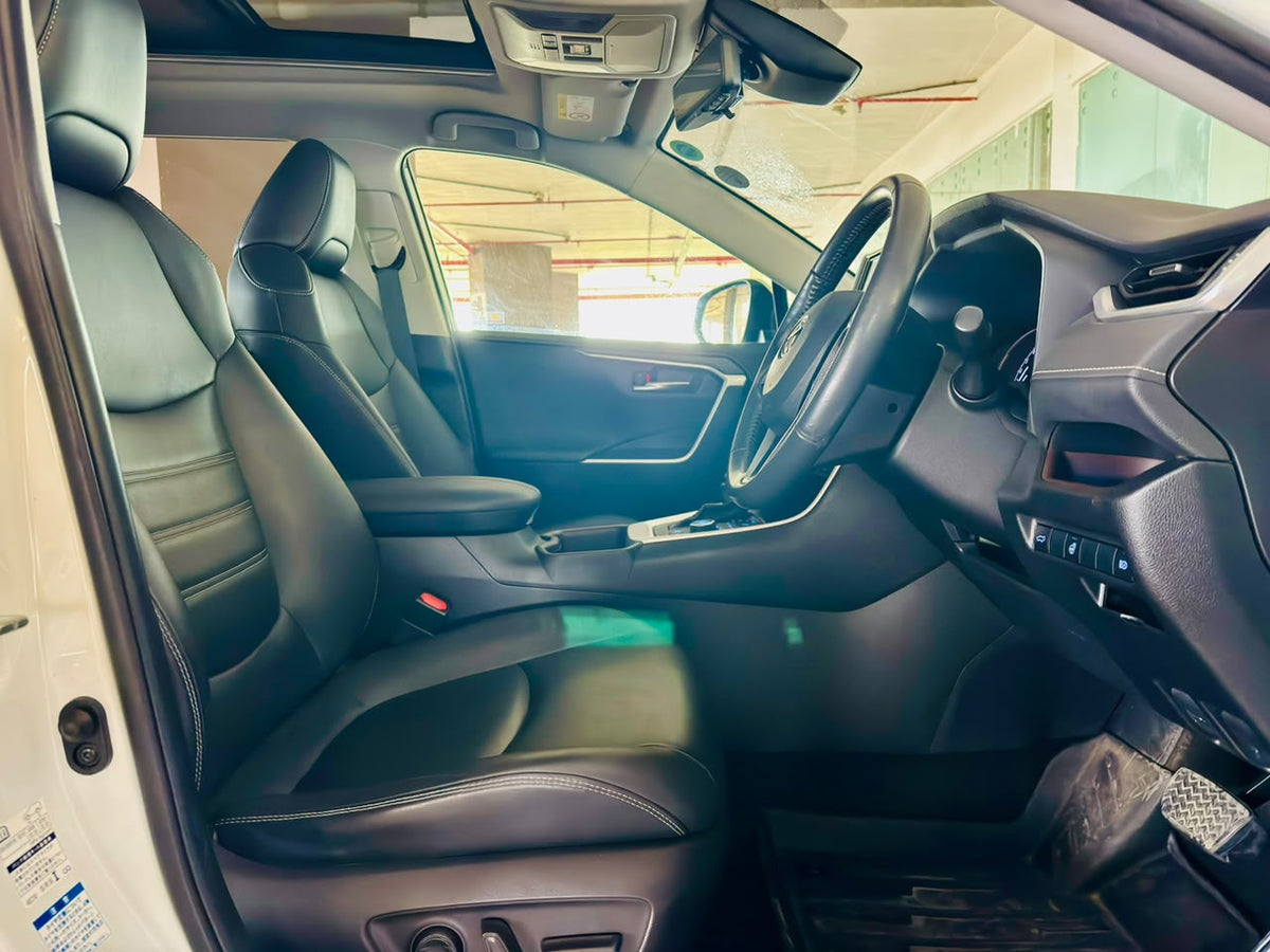 Toyota RAV4 | 2019 | 2000cc | Pearl