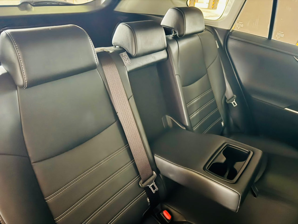Toyota RAV4 | 2019 | 2000cc | Pearl