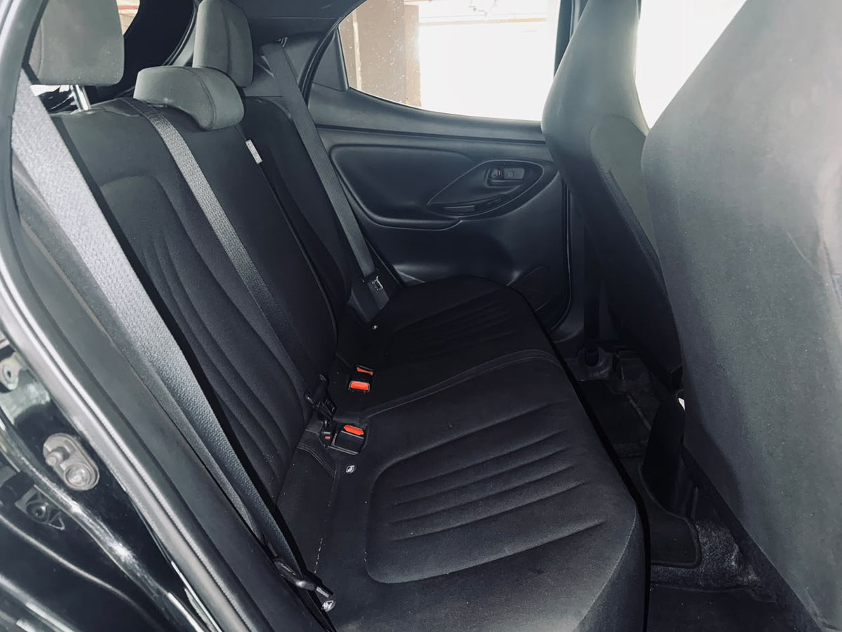 Toyota Yaris | 2020 | 1000cc | Black