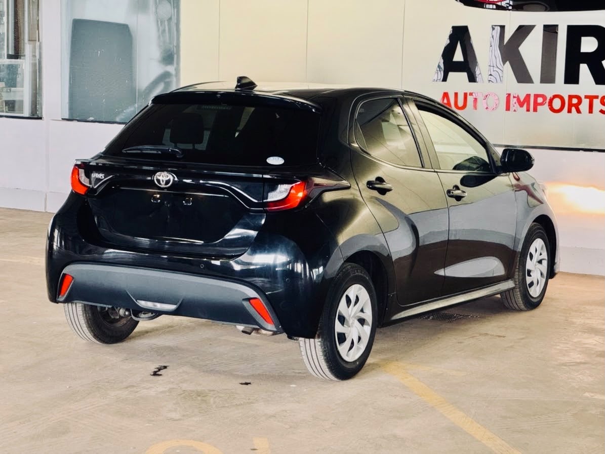 Toyota Yaris | 2020 | 1000cc | Black