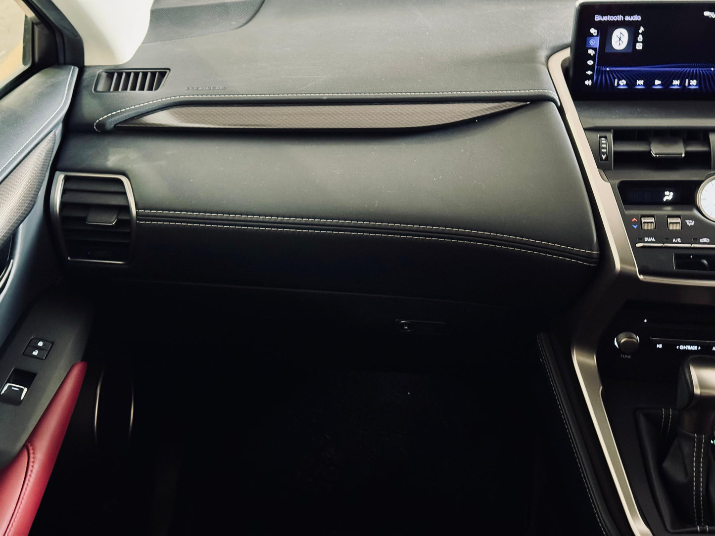 Lexus NX-300 | 2019 | 2000cc | White