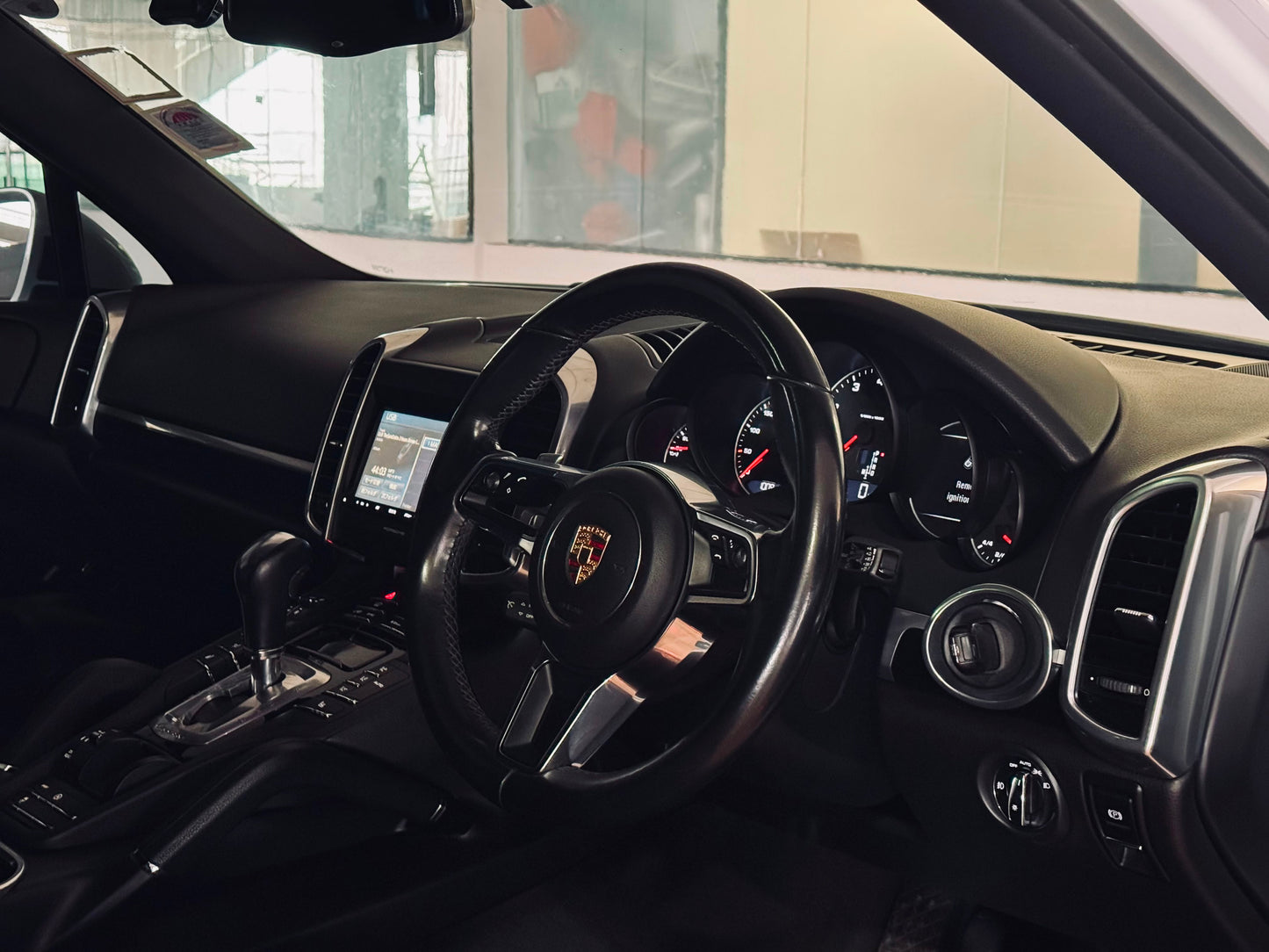 Porsche Cayenne| 2015 I 3000cc I White