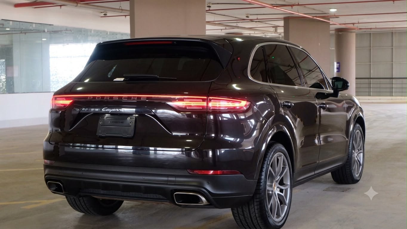 Porsche Cayenne| 2019 | 3000cc | Black