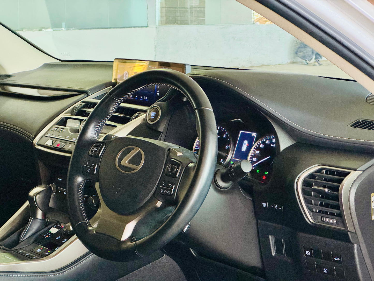 Lexus NX-300 | 2019 | 2000cc | White