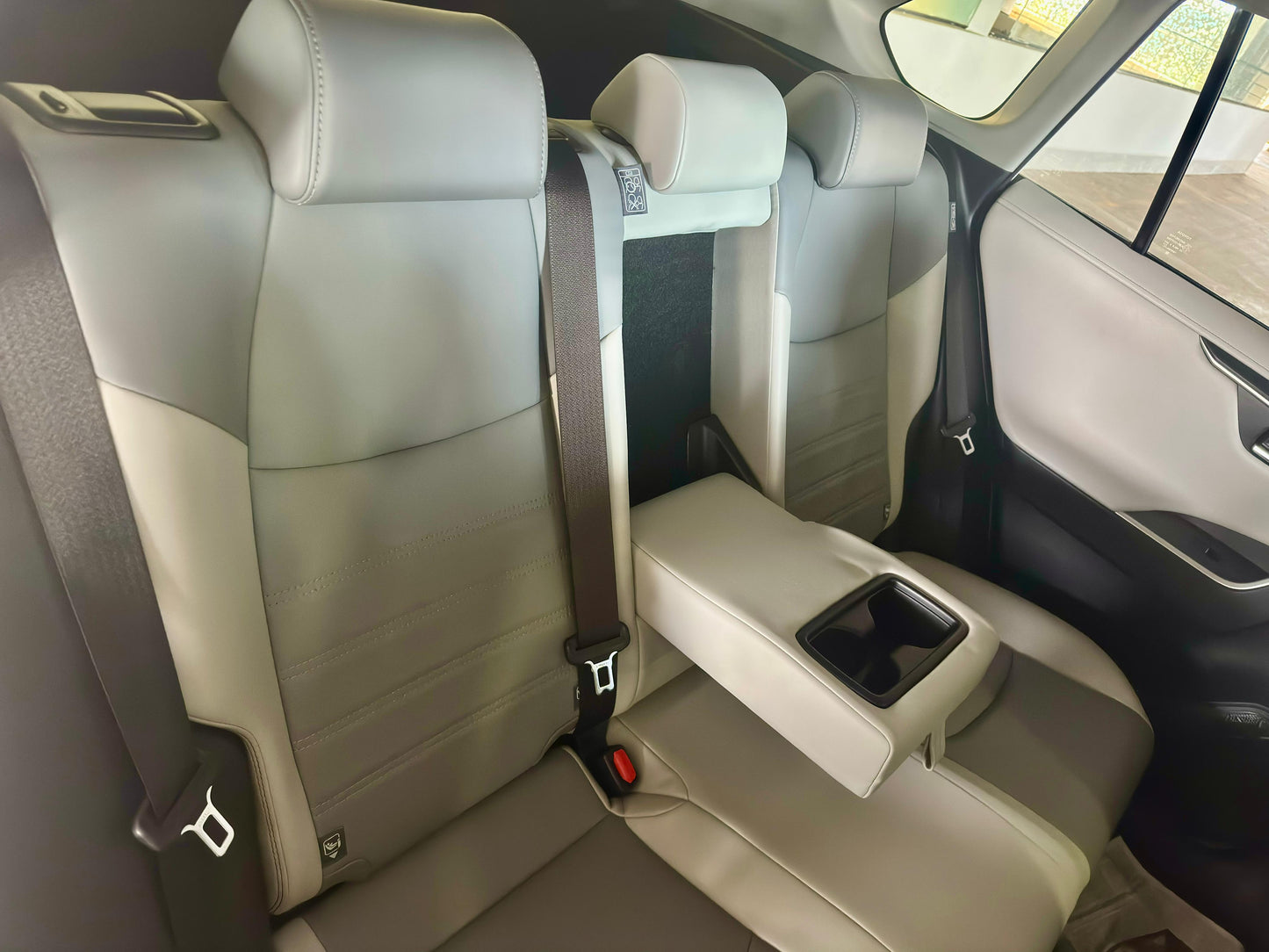 Toyota RAV4| 2019 | 2000cc | White