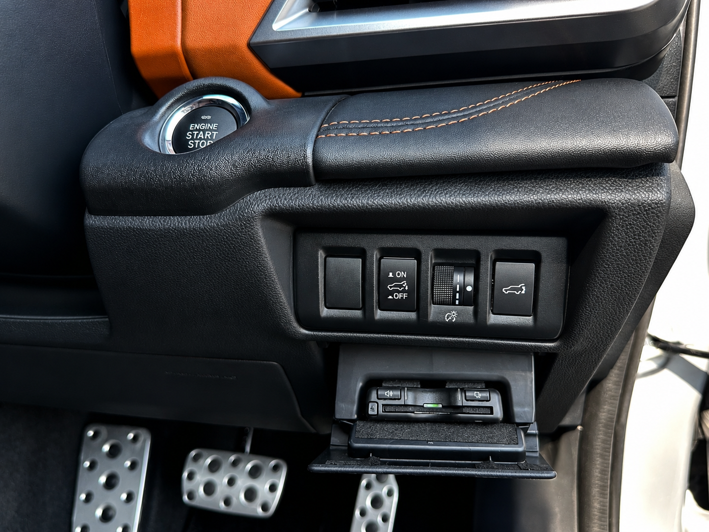 Subaru Outback | 2022 | 1800cc | Silver