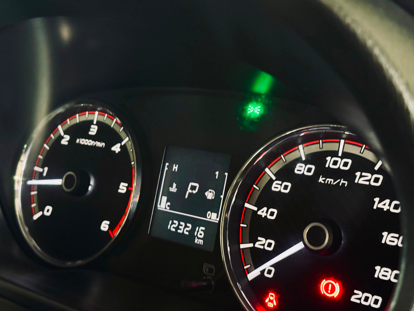 Mitsubishi L200 | 2018 | 2400cc | Blue