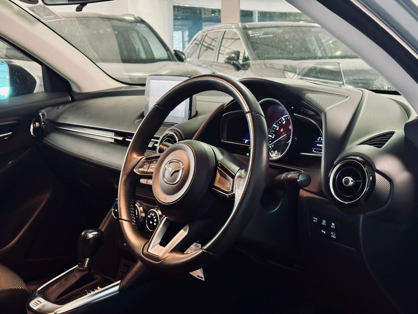Mazda Demio| 2018 | 1300cc | Grey