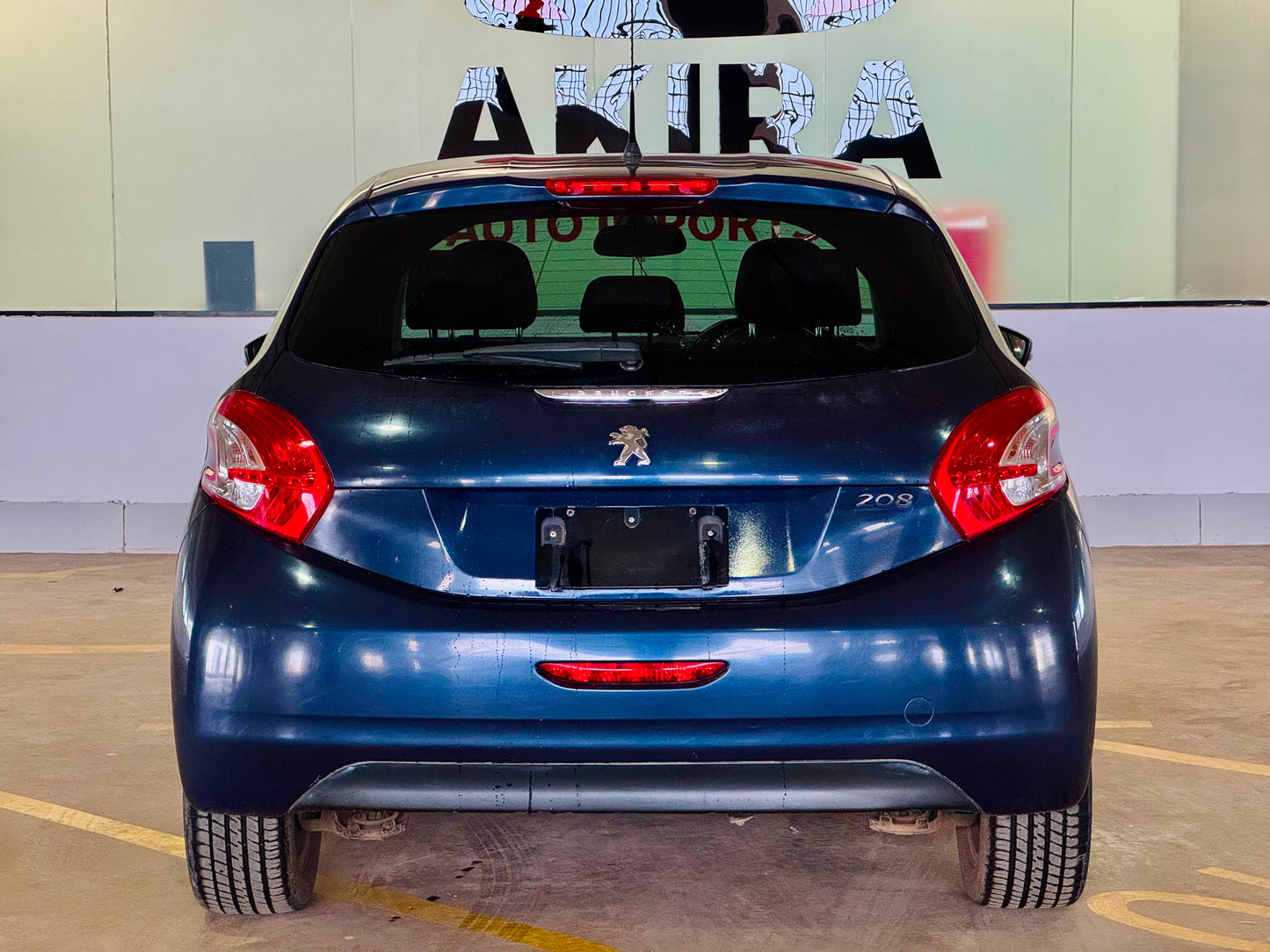 Peugeot 208 | 2013 | Blue