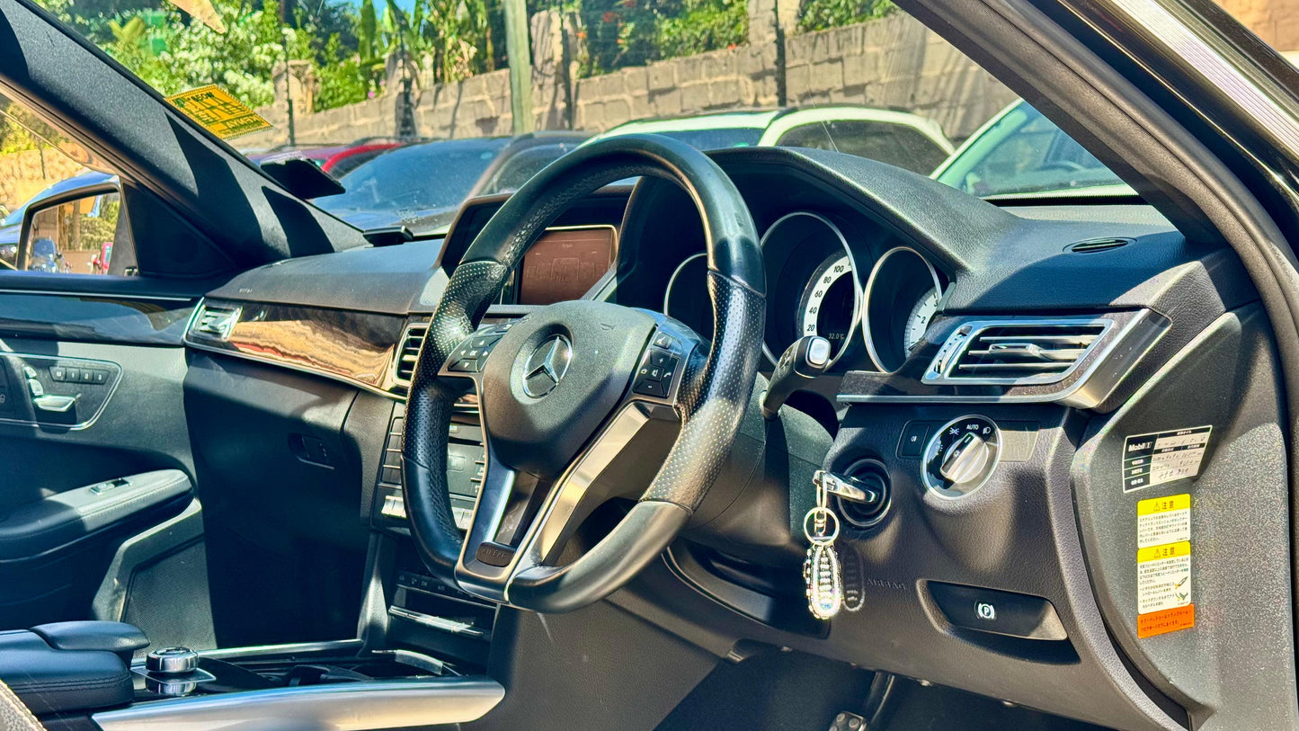 Mercedes E250 | 2015 | 2000cc | Black