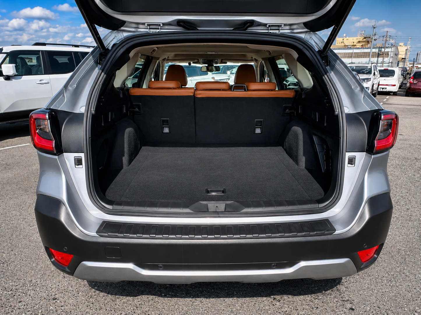 Subaru Outback | 2022 | 1800cc | Silver